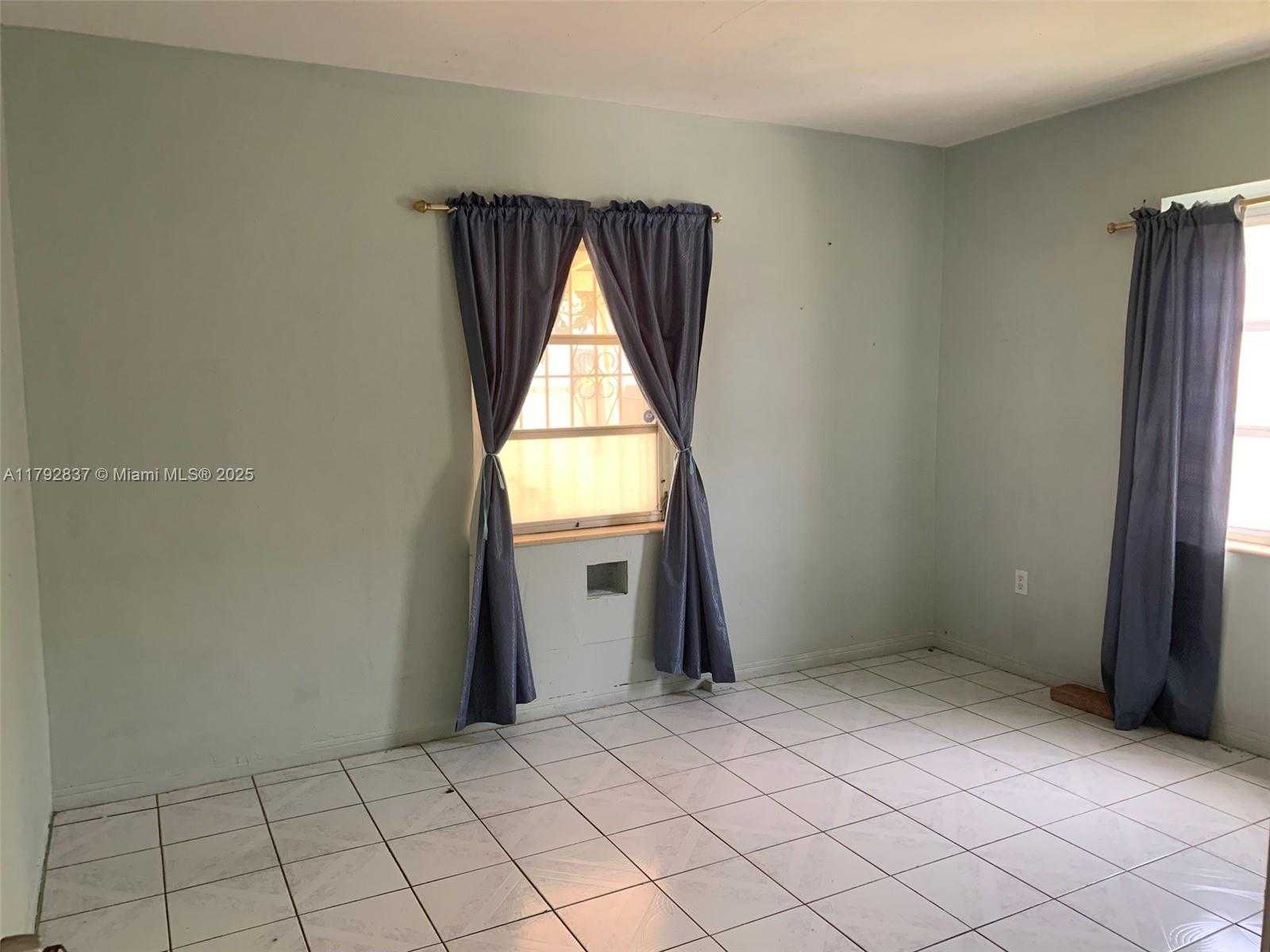 Small Image of 2381 SOUTH WEST 7TH ST, Miami Number 5