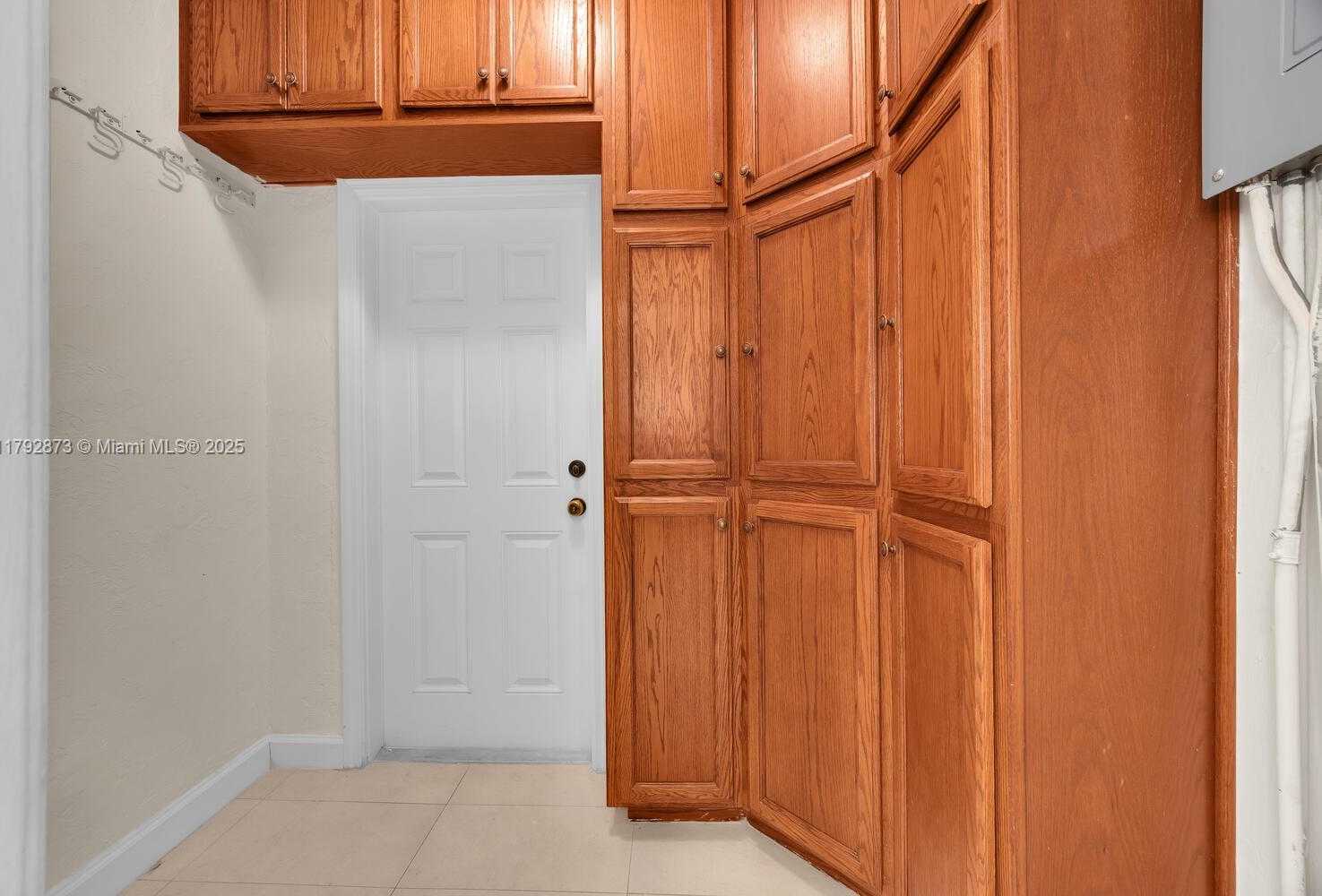 Small Image of 234 ALESIO AVE, Coral Gables Number 19