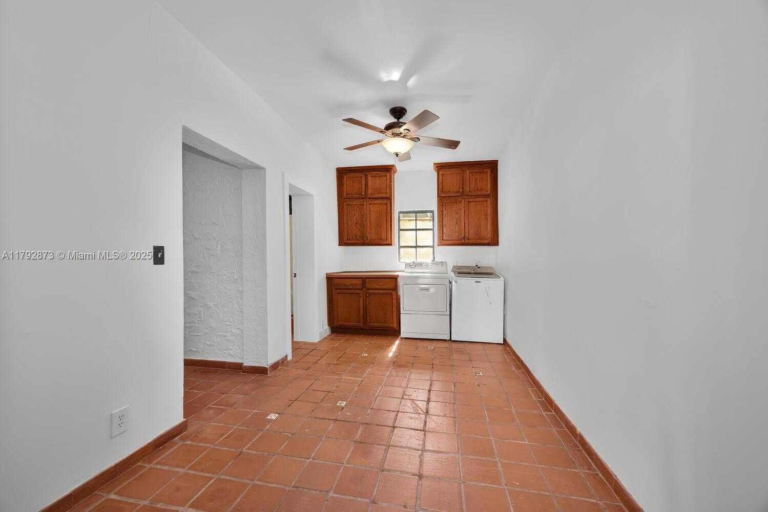 Small Image of 234 ALESIO AVE, Coral Gables Number 28