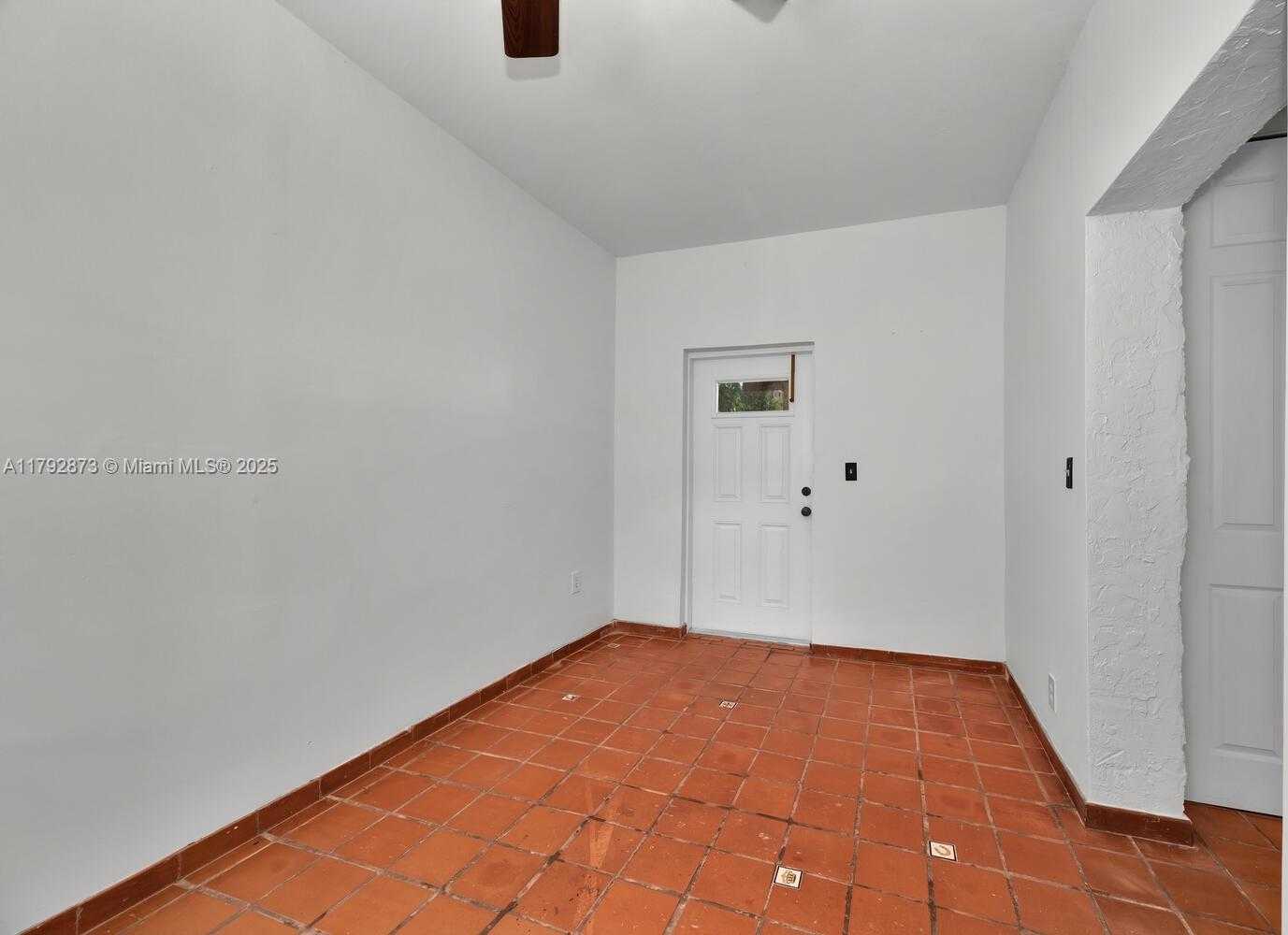 Small Image of 234 ALESIO AVE, Coral Gables Number 29
