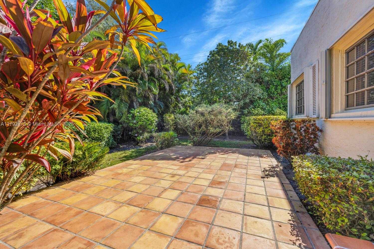 Small Image of 234 ALESIO AVE, Coral Gables Number 33