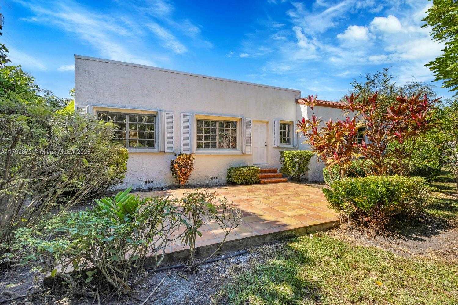 Small Image of 234 ALESIO AVE, Coral Gables Number 35