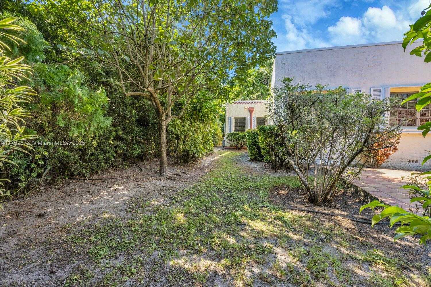 Small Image of 234 ALESIO AVE, Coral Gables Number 38