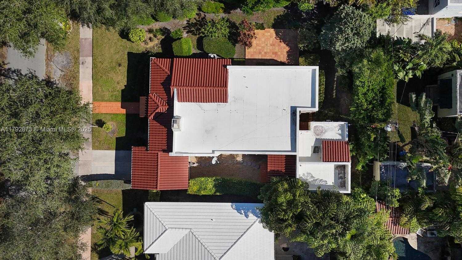 Small Image of 234 ALESIO AVE, Coral Gables Number 42