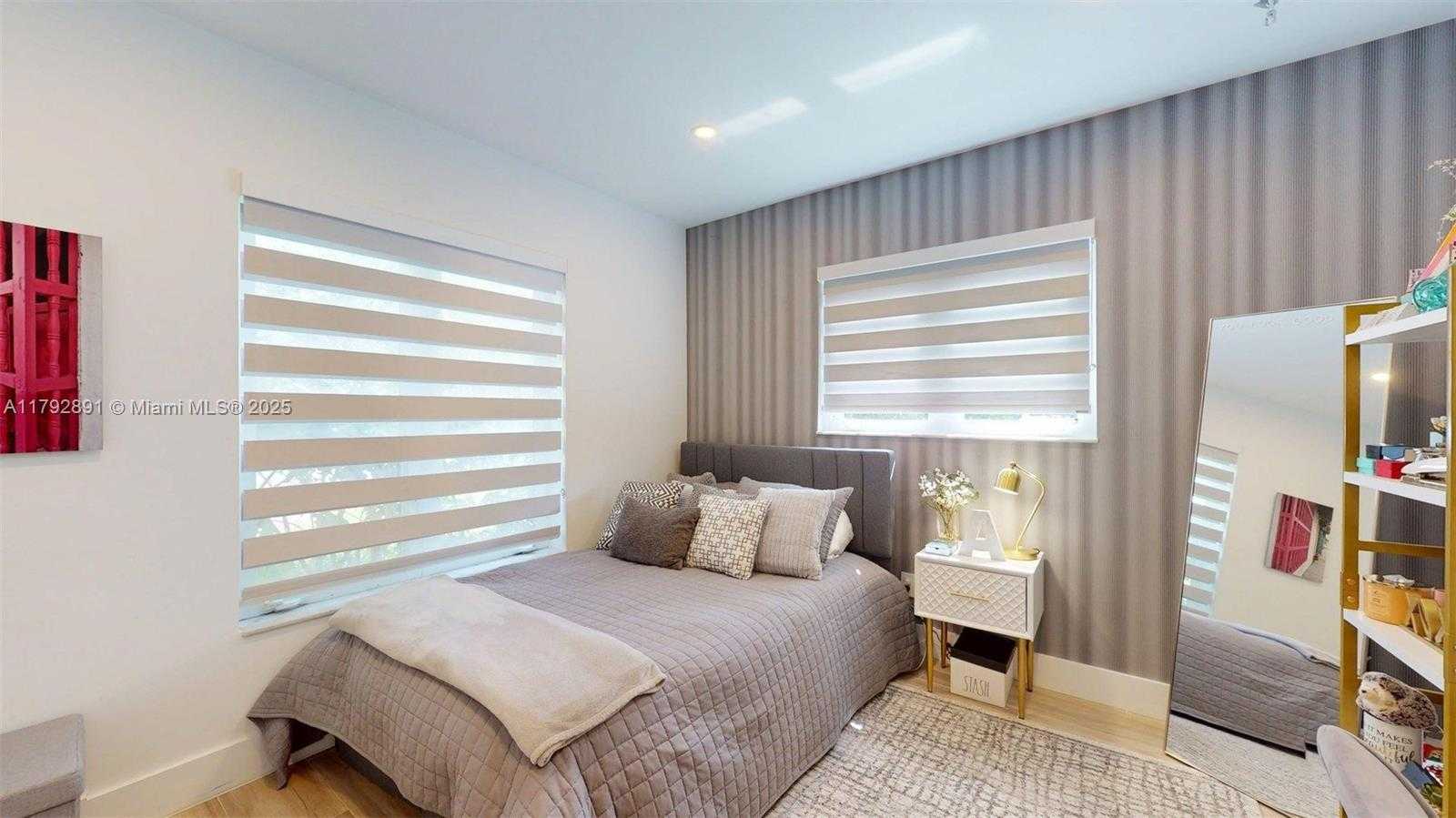 Small Image of 6600 SOUTH WEST 144TH ST, Coral Gables Number 26