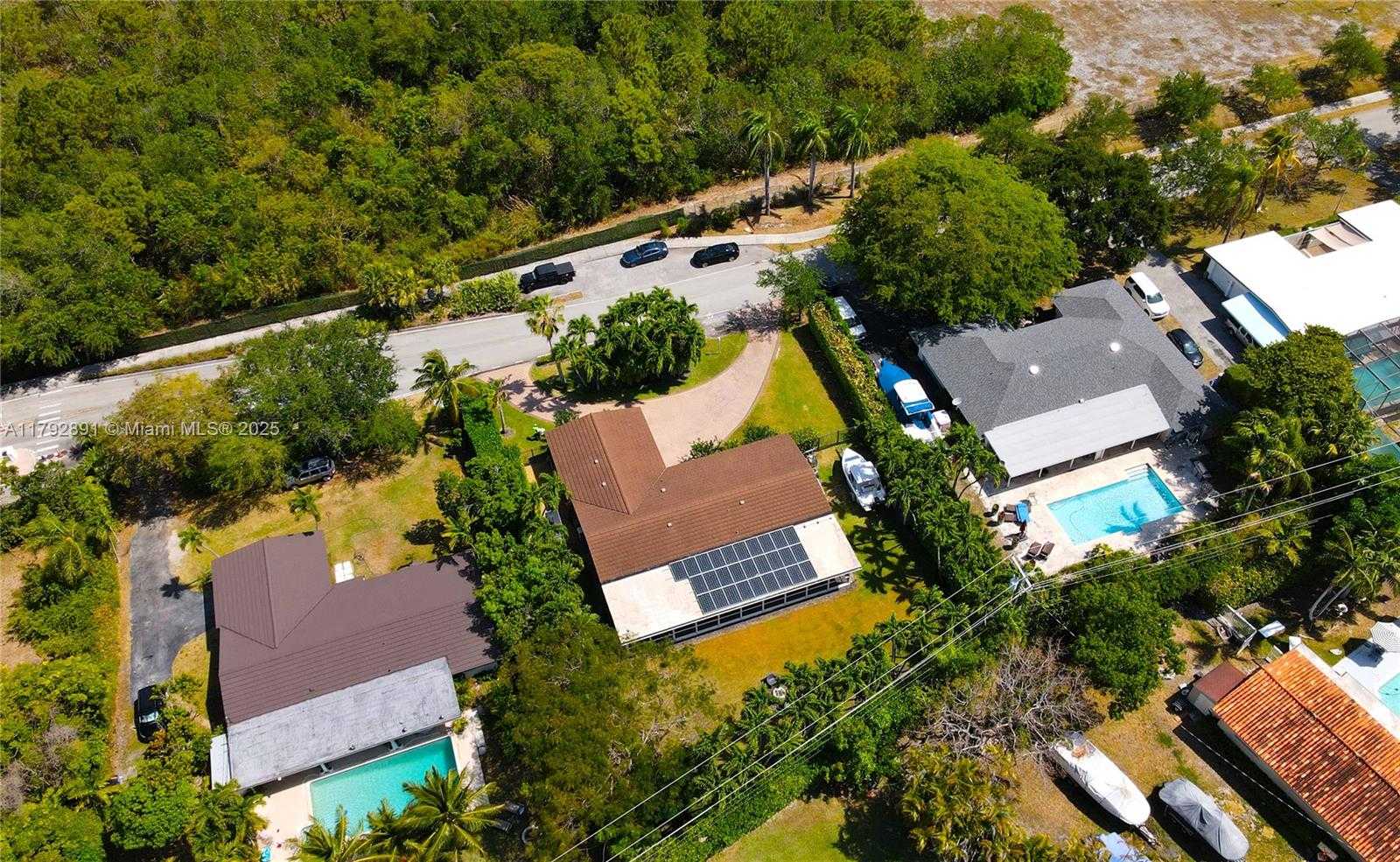 Small Image of 6600 SOUTH WEST 144TH ST, Coral Gables Number 4