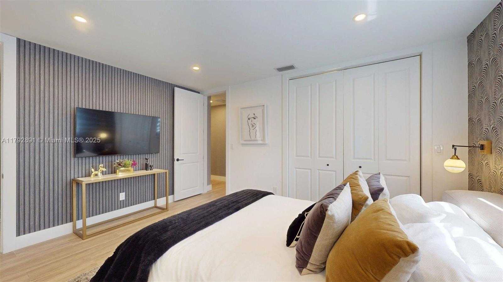 Small Image of 6600 SOUTH WEST 144TH ST, Coral Gables Number 49
