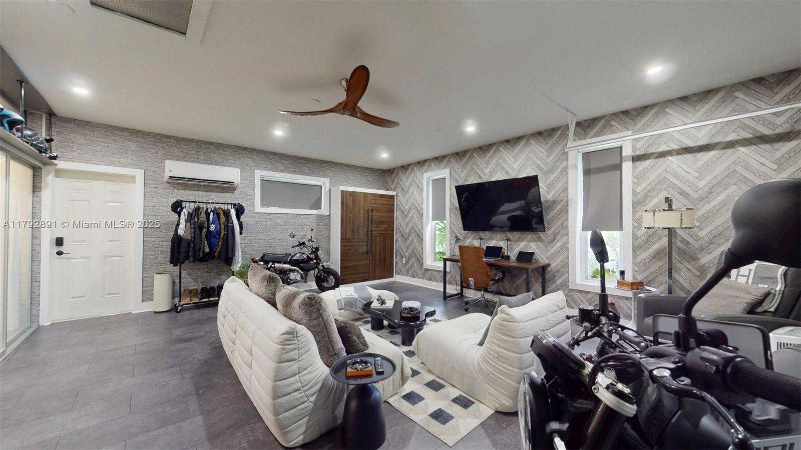 Small Image of 6600 SOUTH WEST 144TH ST, Coral Gables Number 73