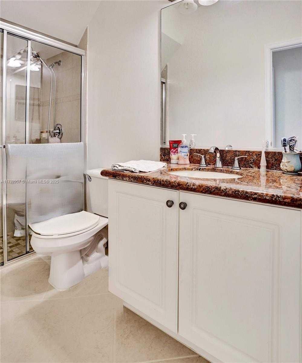 Small Image of 7643 CORKWOOD AVE, Boynton Beach Number 14