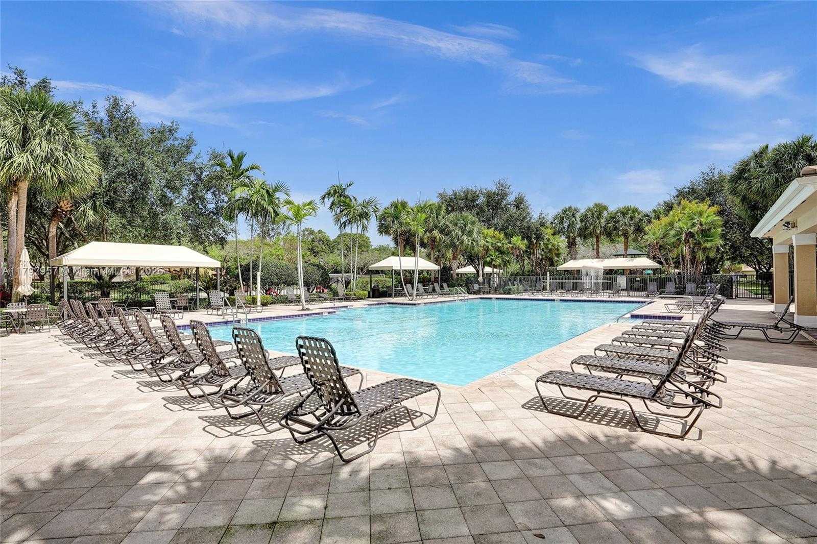 Small Image of 7643 CORKWOOD AVE, Boynton Beach Number 32