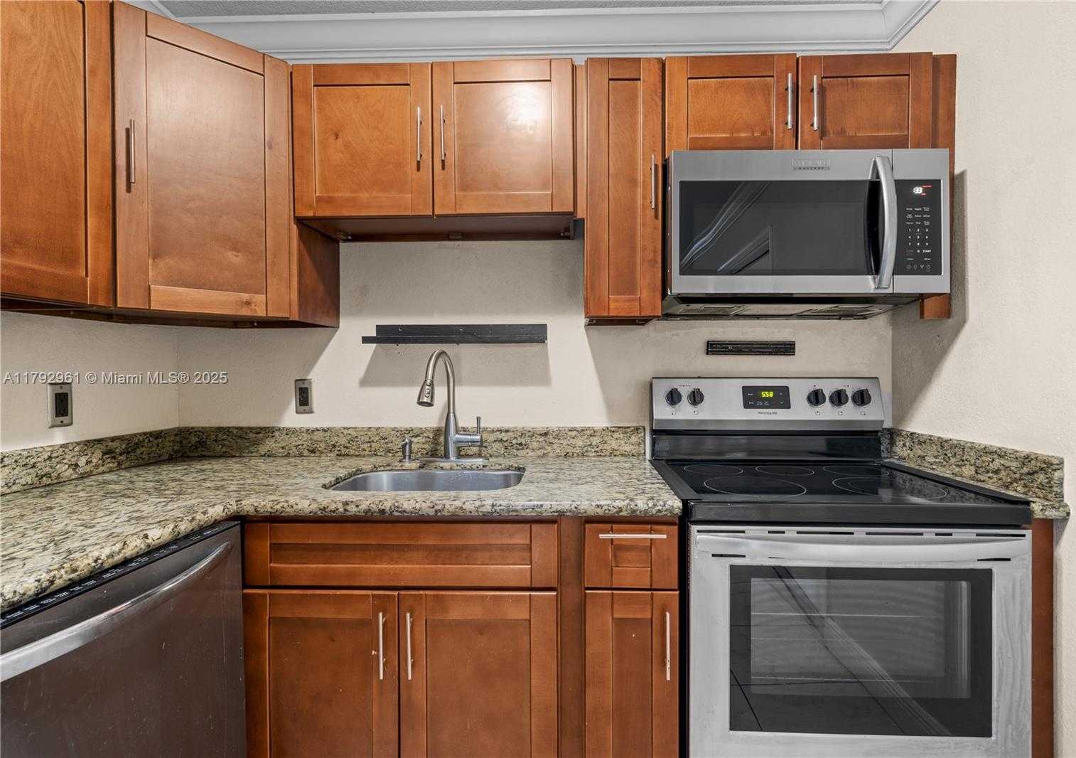 Small Image of 8170 SOUTH WEST 5TH ST, North Lauderdale Number 11