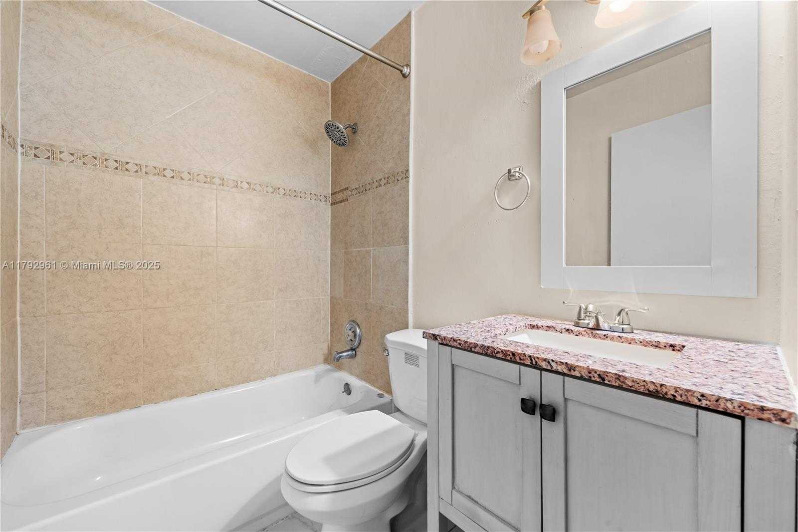 Small Image of 8170 SOUTH WEST 5TH ST, North Lauderdale Number 21