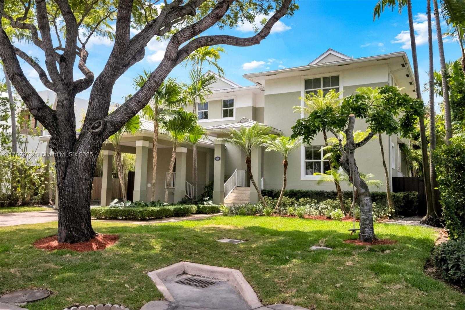 Small Image of 164, Key Biscayne Number 2