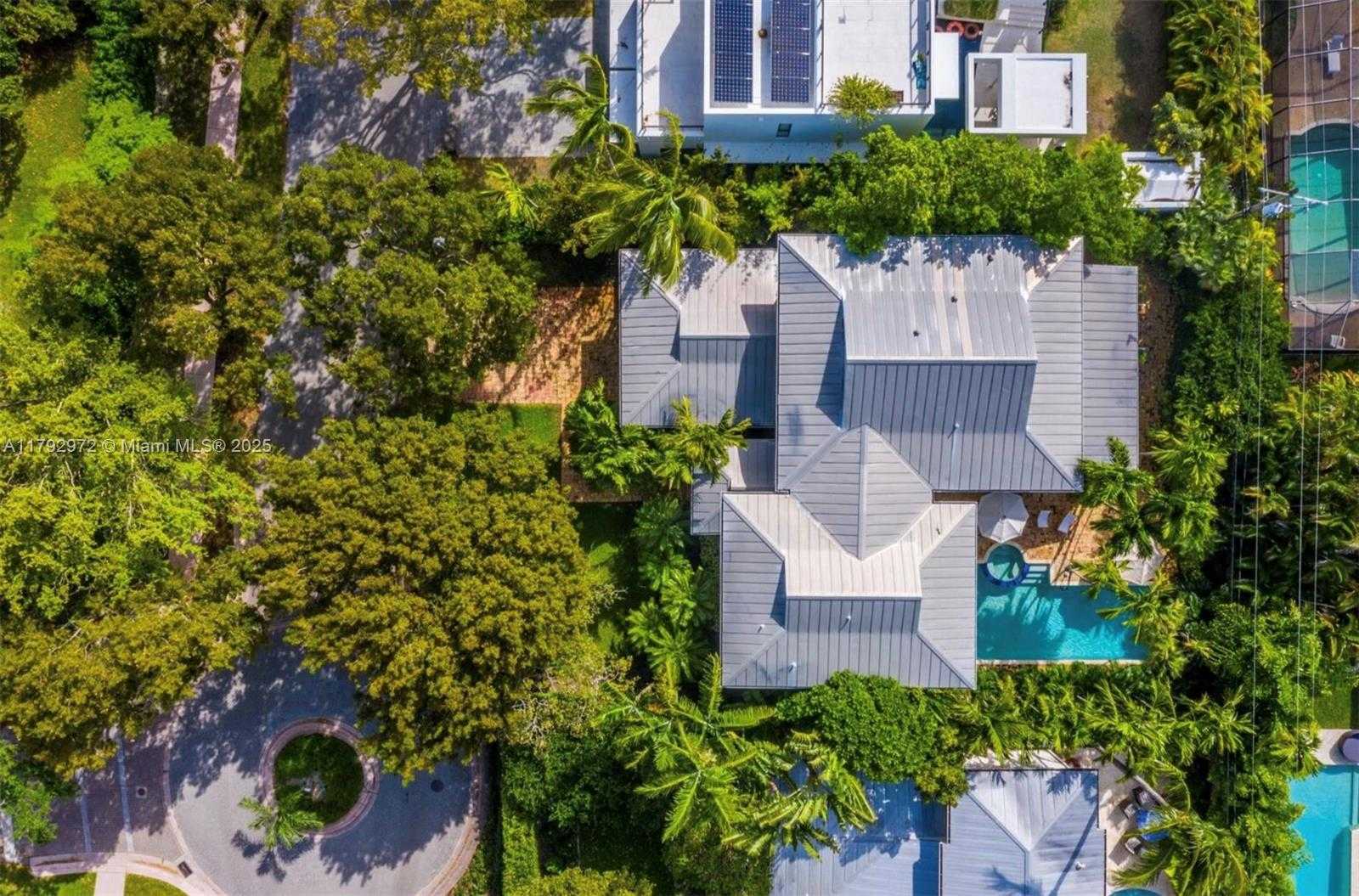 Small Image of 164, Key Biscayne Number 29