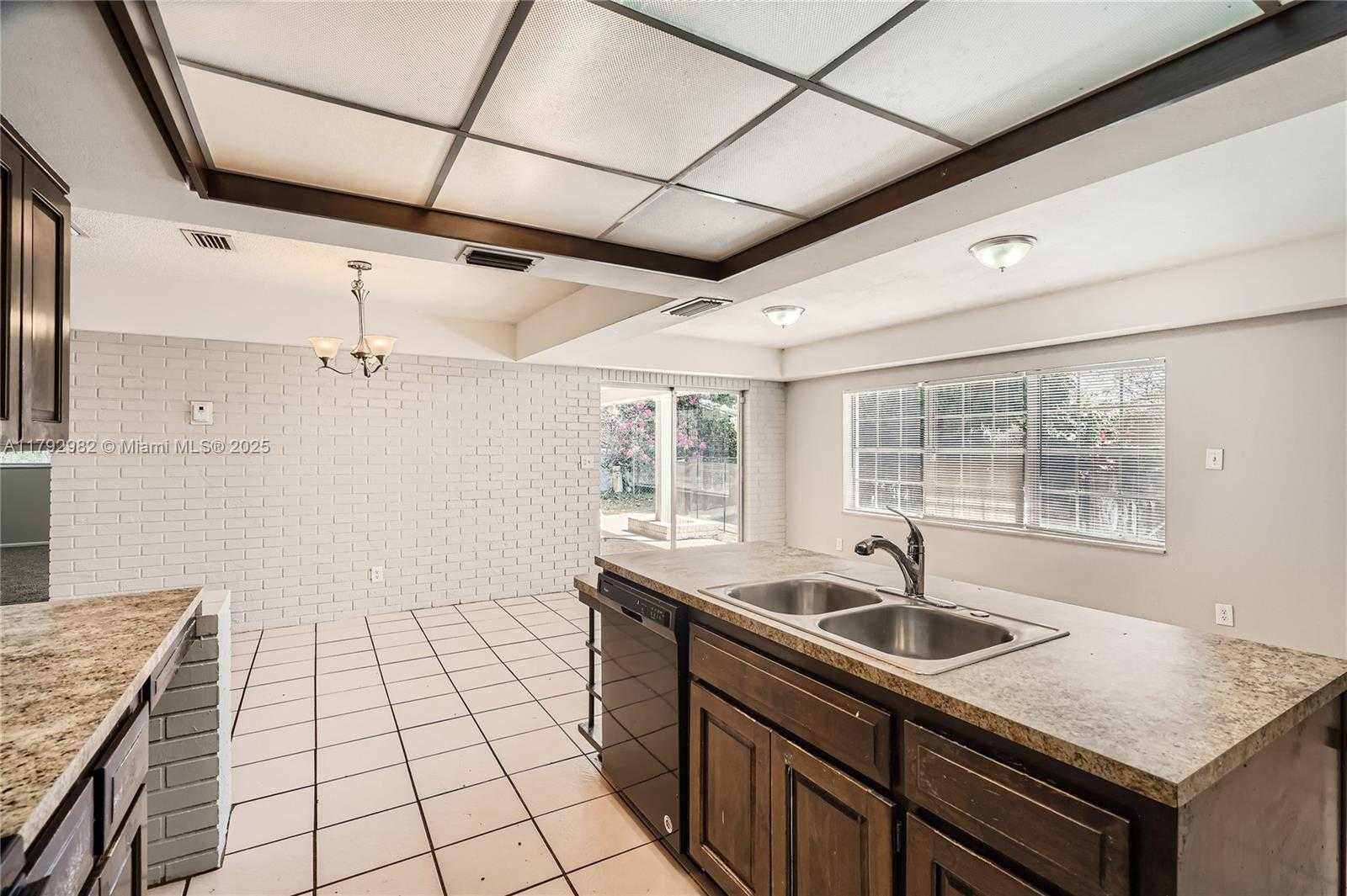 Small Image of 4109 NORTH WEST 79TH AVE, Coral Springs Number 9