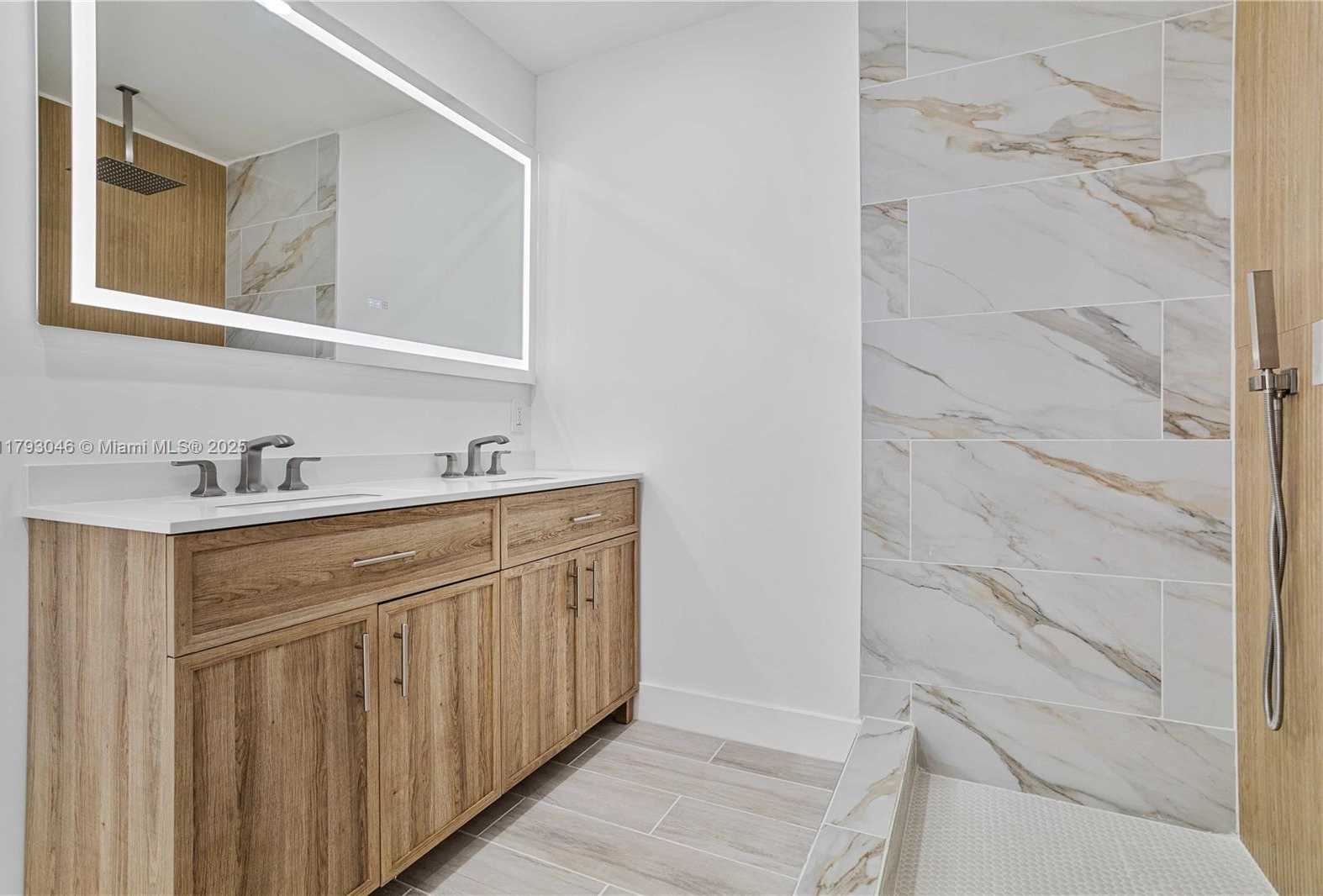 Small Image of 4157 SOUTH WEST 49TH CT, Dania Beach Number 22