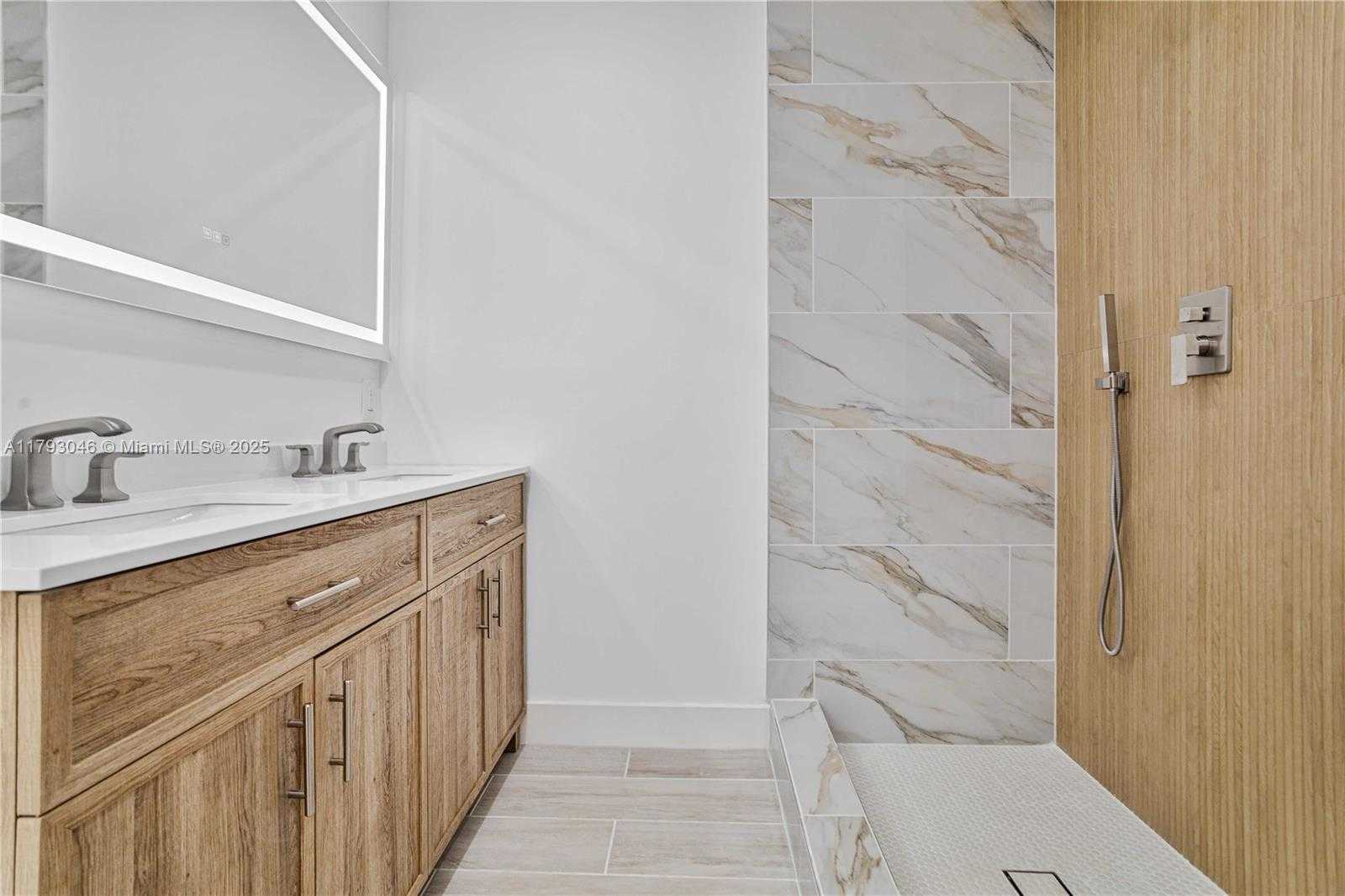 Small Image of 4157 SOUTH WEST 49TH CT, Dania Beach Number 23