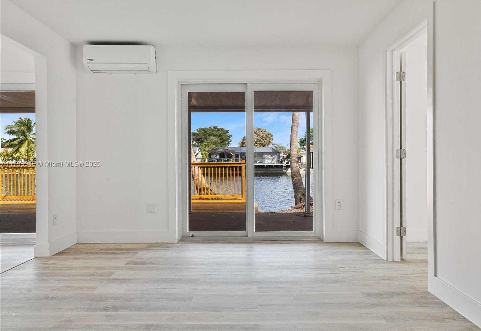 Small Image of 4157 SOUTH WEST 49TH CT, Dania Beach Number 5