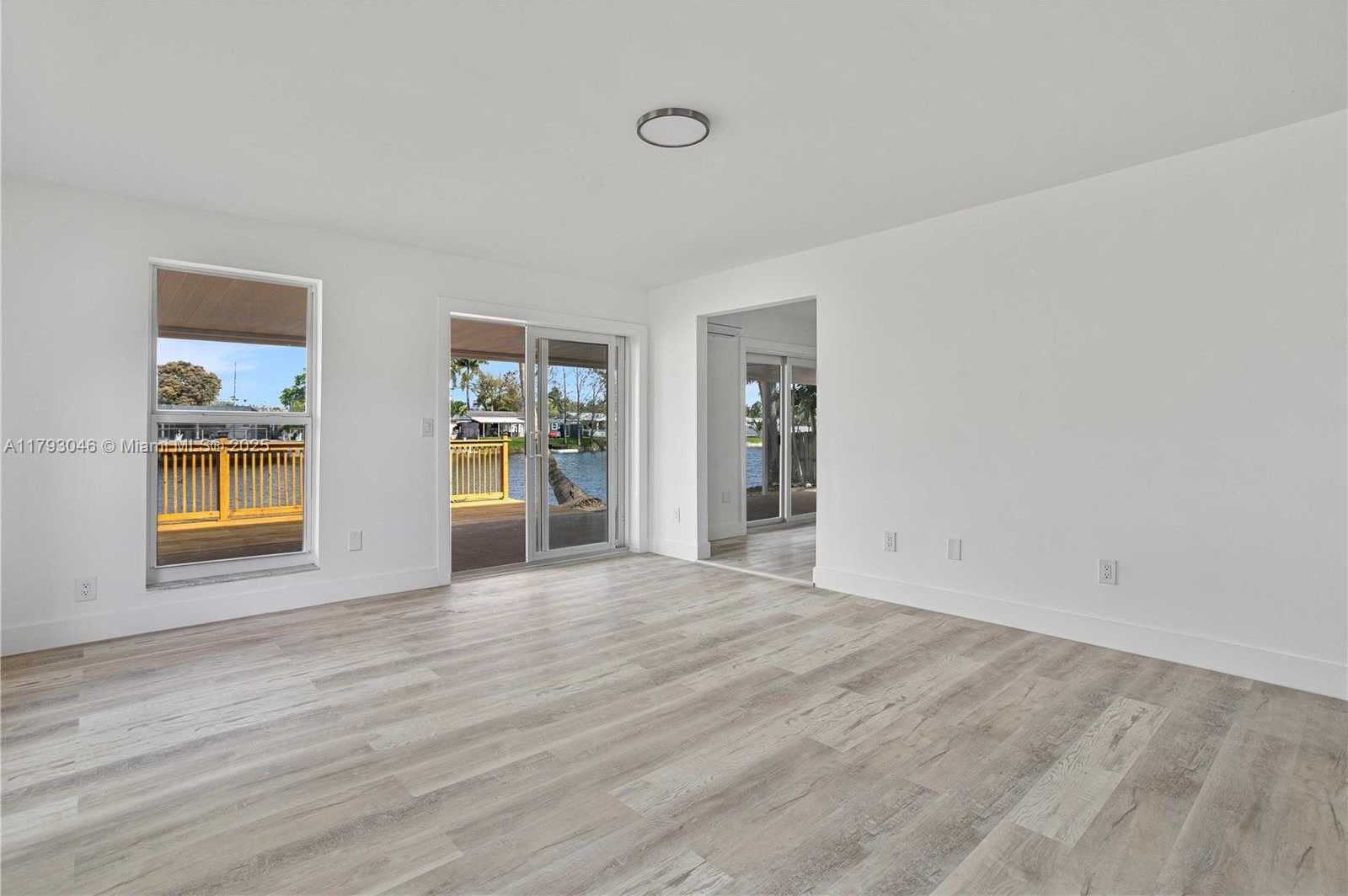 Small Image of 4157 SOUTH WEST 49TH CT, Dania Beach Number 8
