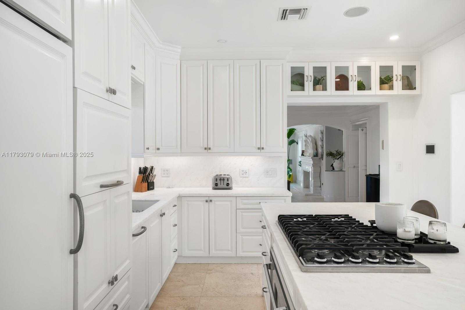 Small Image of 3026 FLAMINGO DR, Miami Beach Number 11