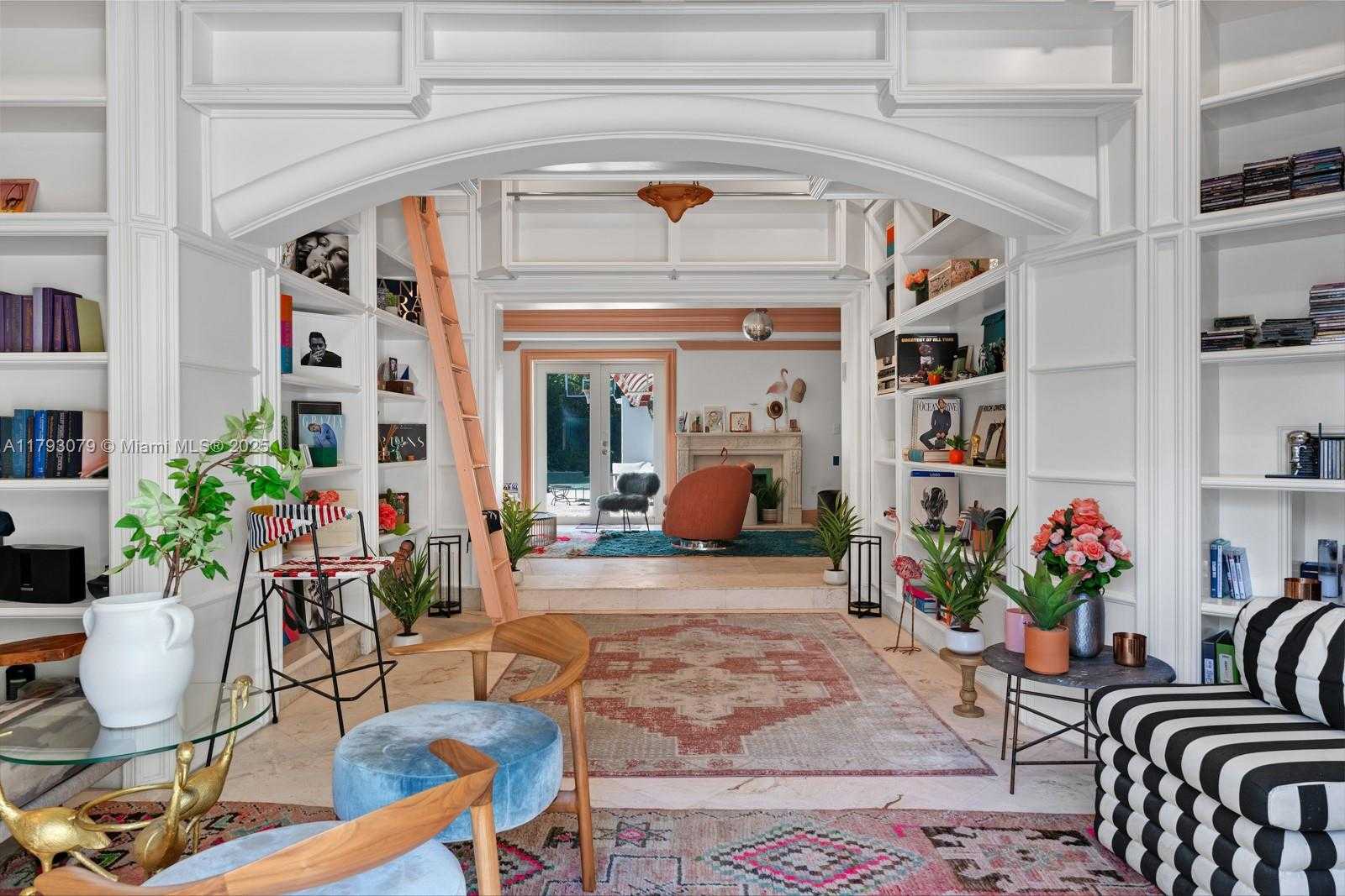 Small Image of 3026 FLAMINGO DR, Miami Beach Number 17