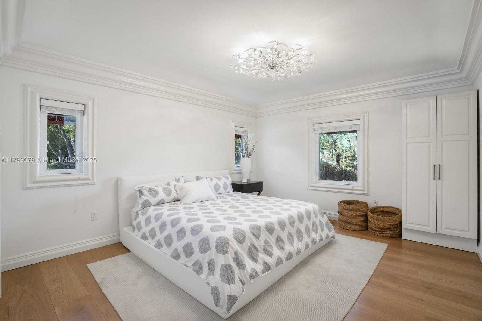 Small Image of 3026 FLAMINGO DR, Miami Beach Number 30