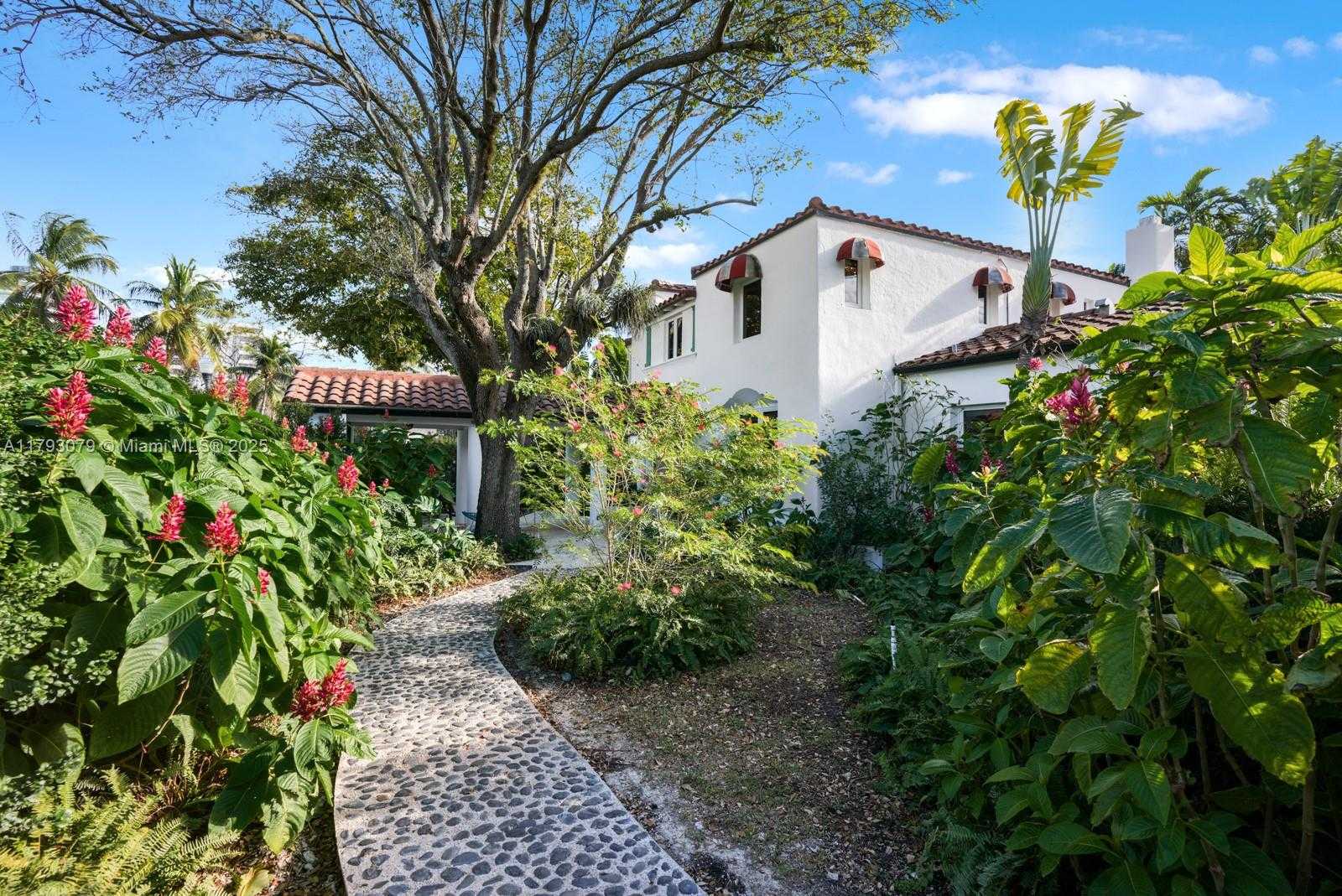Small Image of 3026 FLAMINGO DR, Miami Beach Number 6