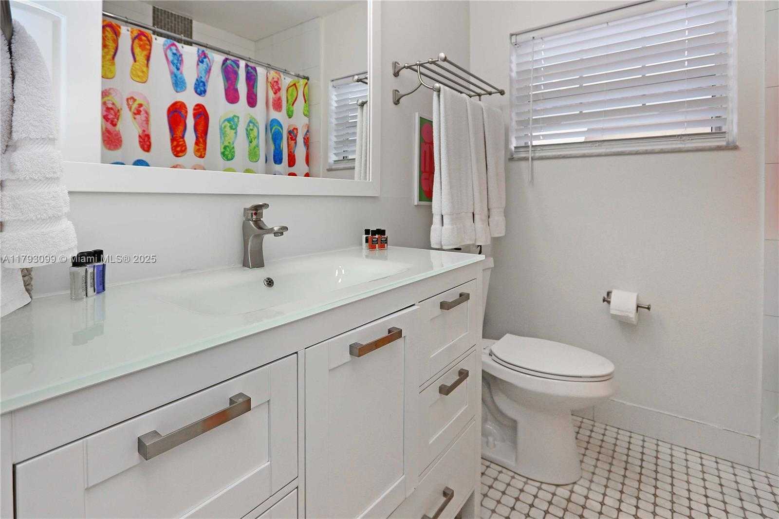 Small Image of 1535 HOLLYWOOD BLVD, Hollywood Number 20