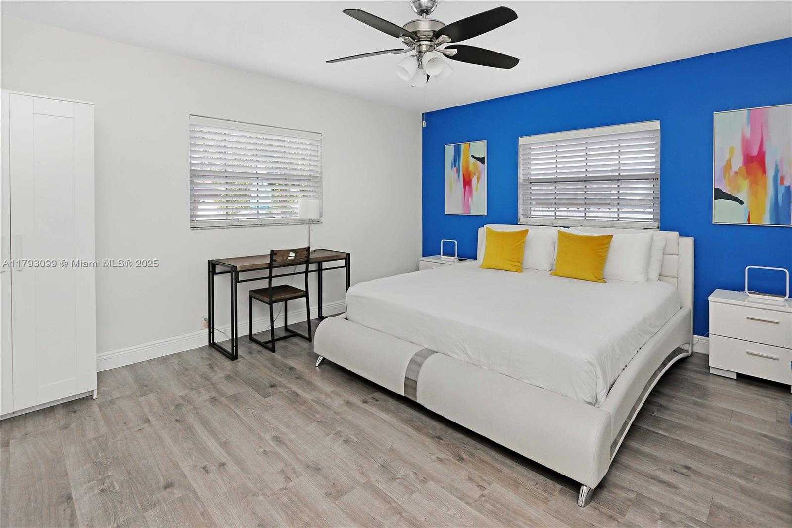 Small Image of 1535 HOLLYWOOD BLVD, Hollywood Number 21
