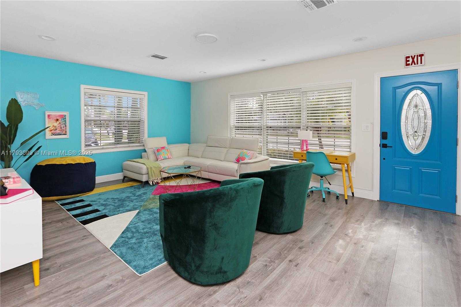 Small Image of 1535 HOLLYWOOD BLVD, Hollywood Number 3