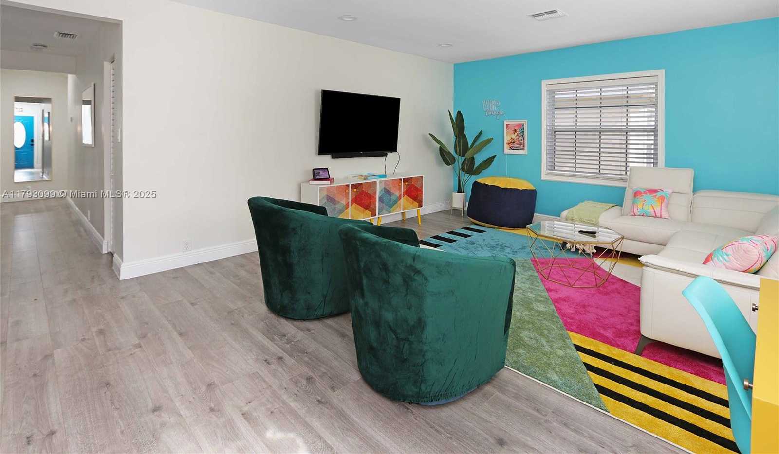 Small Image of 1535 HOLLYWOOD BLVD, Hollywood Number 5