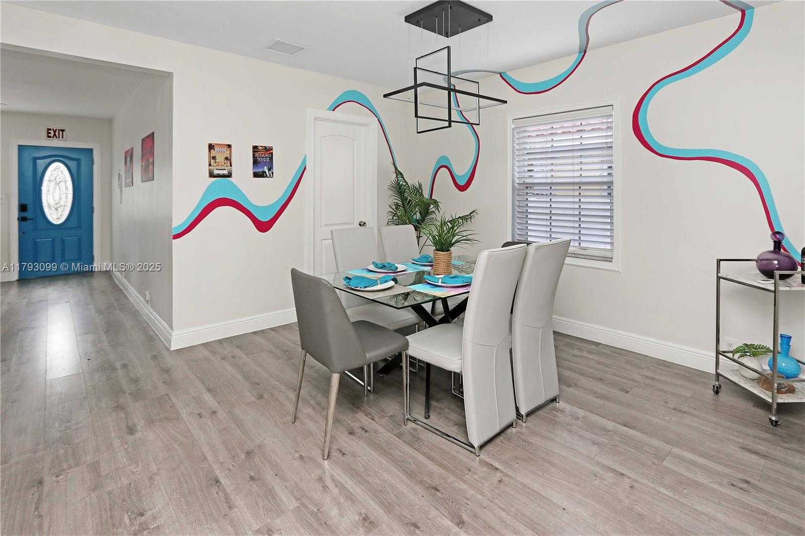 Small Image of 1535 HOLLYWOOD BLVD, Hollywood Number 8
