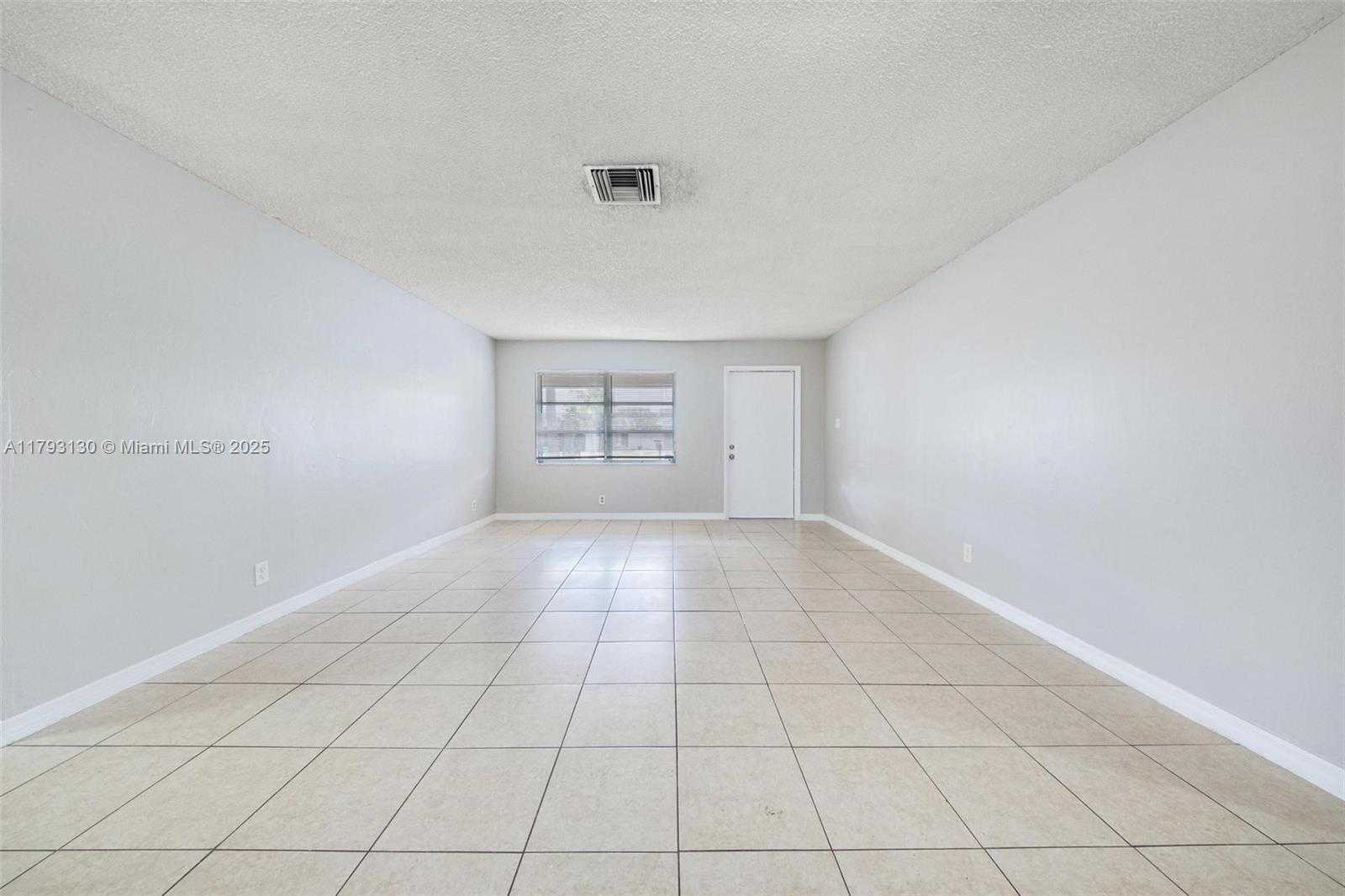 Small Image of 9103 NORTH WEST 81ST CT, Tamarac Number 23