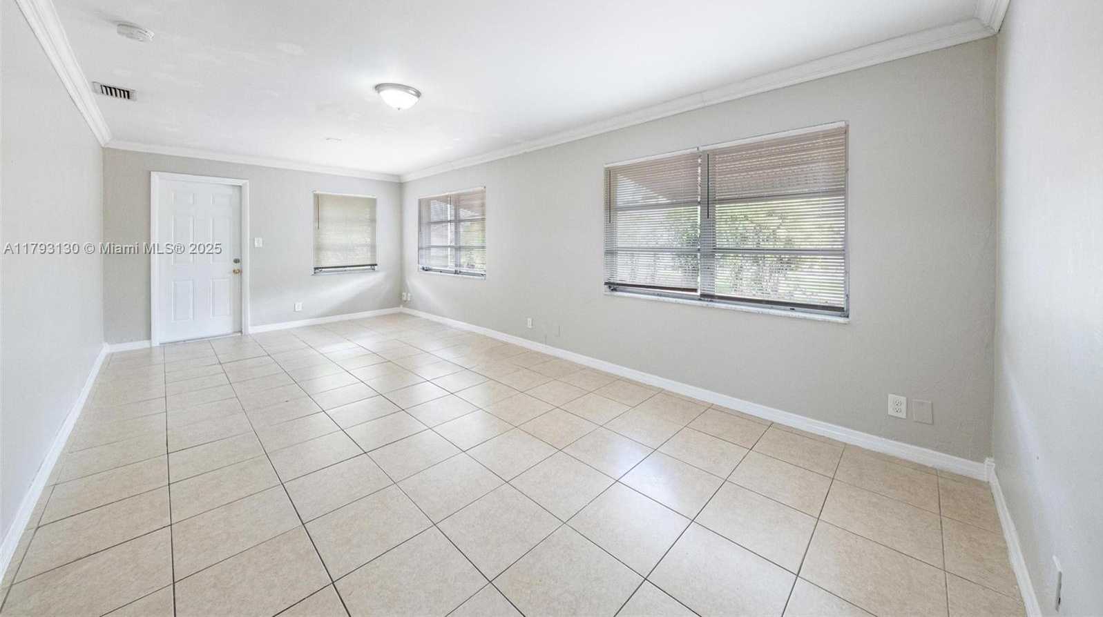 Small Image of 9103 NORTH WEST 81ST CT, Tamarac Number 32