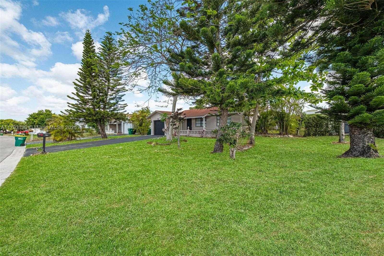 Small Image of 9103 NORTH WEST 81ST CT, Tamarac Number 9