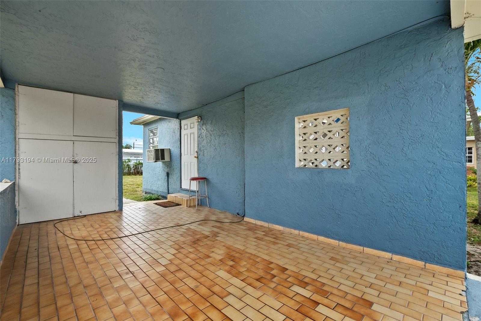Small Image of 2870 NORTH WEST 169TH TER, Miami Gardens Number 20