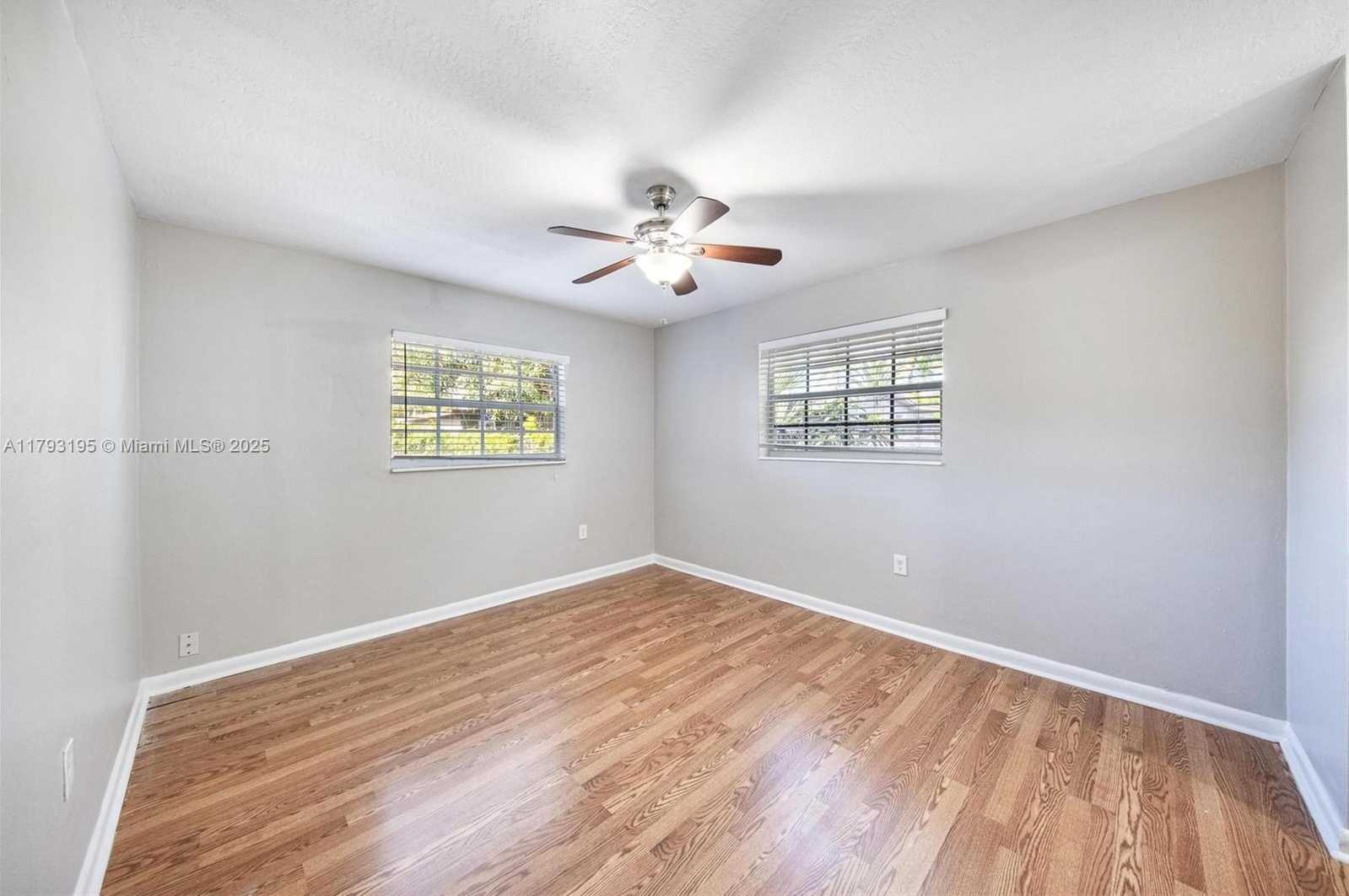 Small Image of 6421 NORTH WEST 24TH PL, Sunrise Number 40