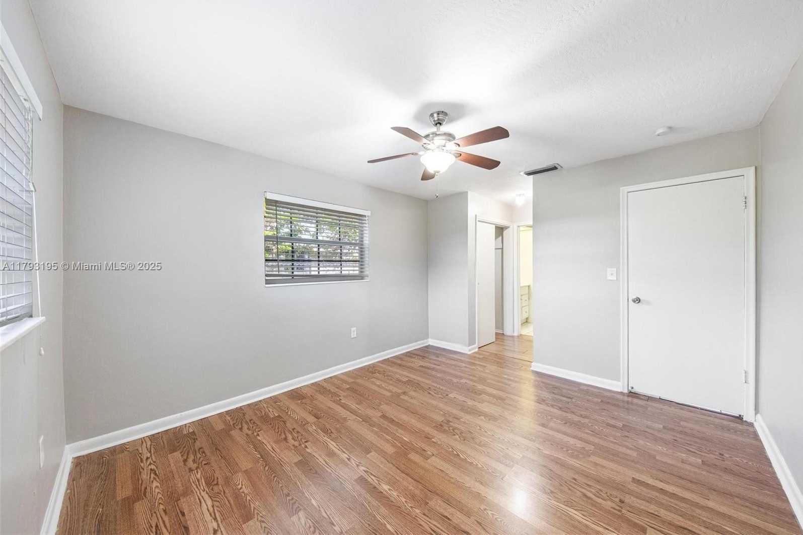 Small Image of 6421 NORTH WEST 24TH PL, Sunrise Number 41