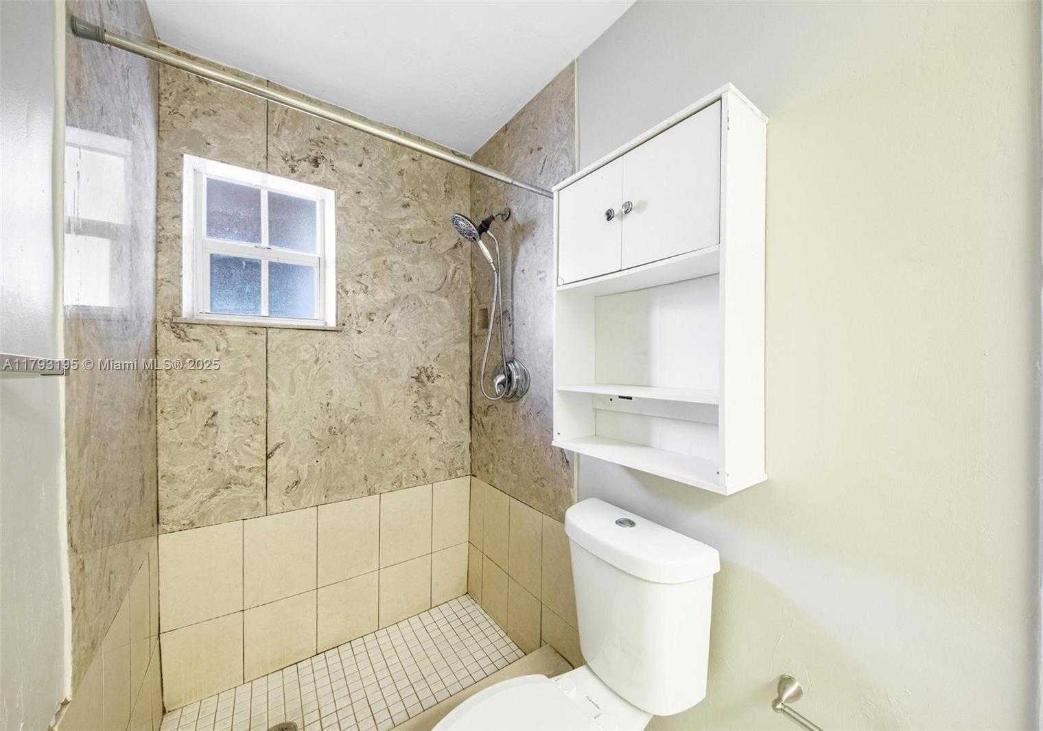 Small Image of 6421 NORTH WEST 24TH PL, Sunrise Number 44