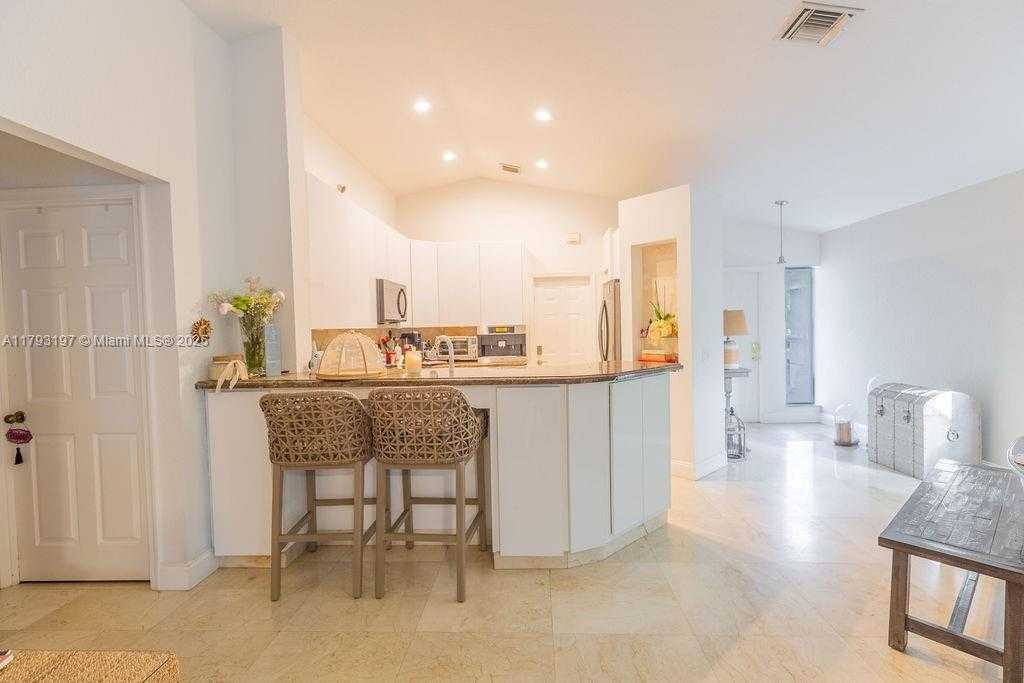 Small Image of 1558 SUNSET WAY, Weston Number 11