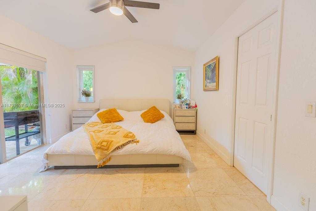 Small Image of 1558 SUNSET WAY, Weston Number 16