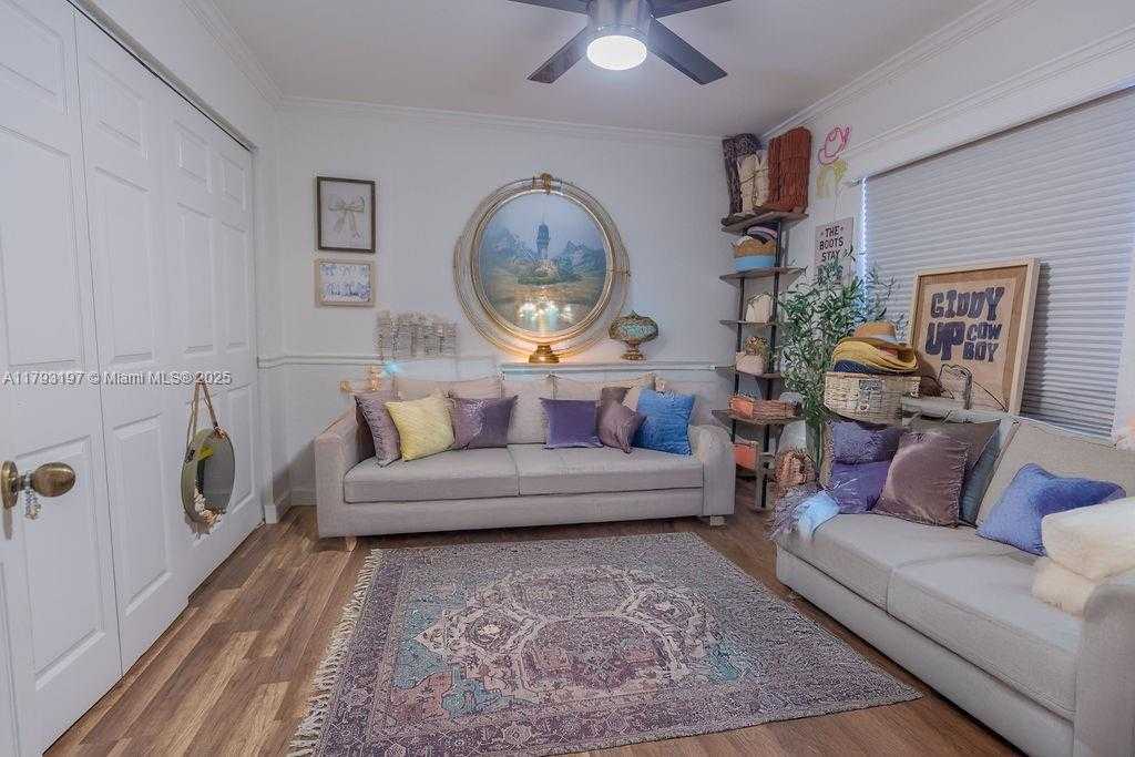 Small Image of 1558 SUNSET WAY, Weston Number 17