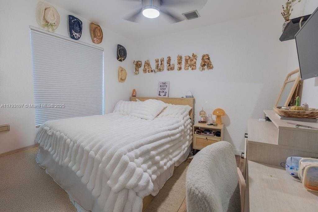 Small Image of 1558 SUNSET WAY, Weston Number 19