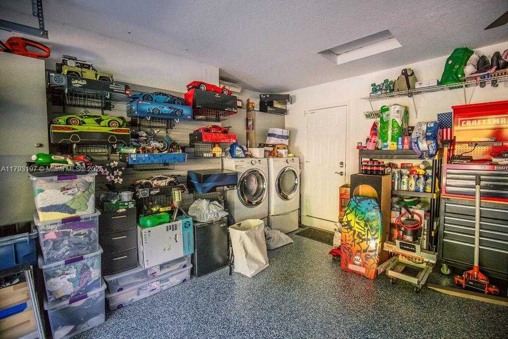 Small Image of 1558 SUNSET WAY, Weston Number 29