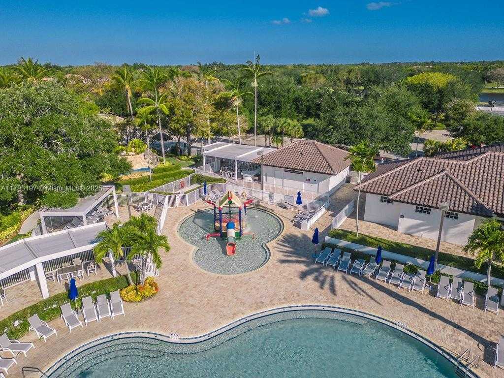 Small Image of 1558 SUNSET WAY, Weston Number 33