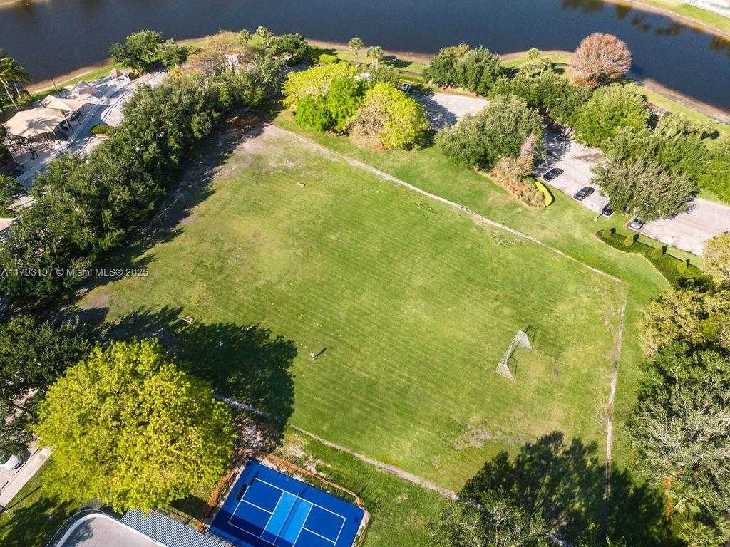 Small Image of 1558 SUNSET WAY, Weston Number 35
