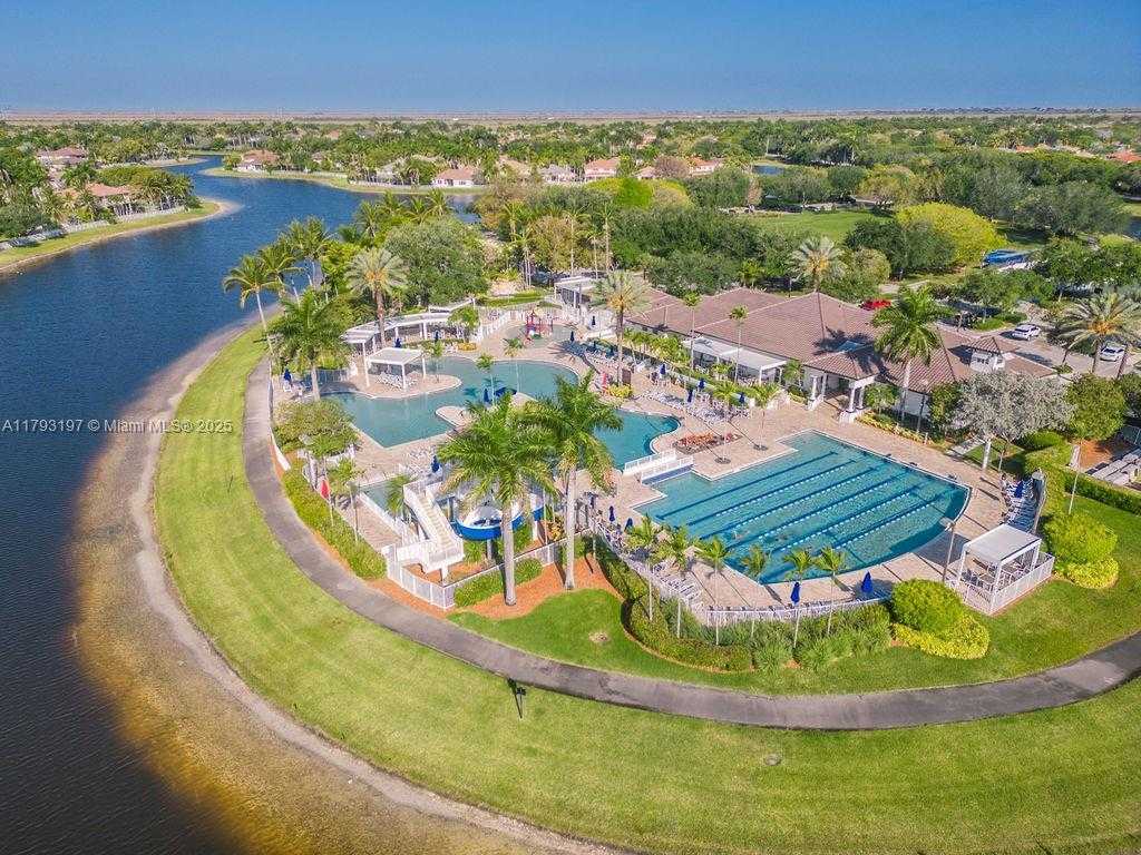 Small Image of 1558 SUNSET WAY, Weston Number 38