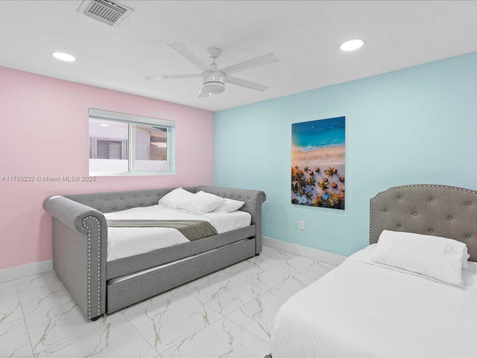 Small Image of 6820 SOUTH WEST 9TH ST, Pembroke Pines Number 17