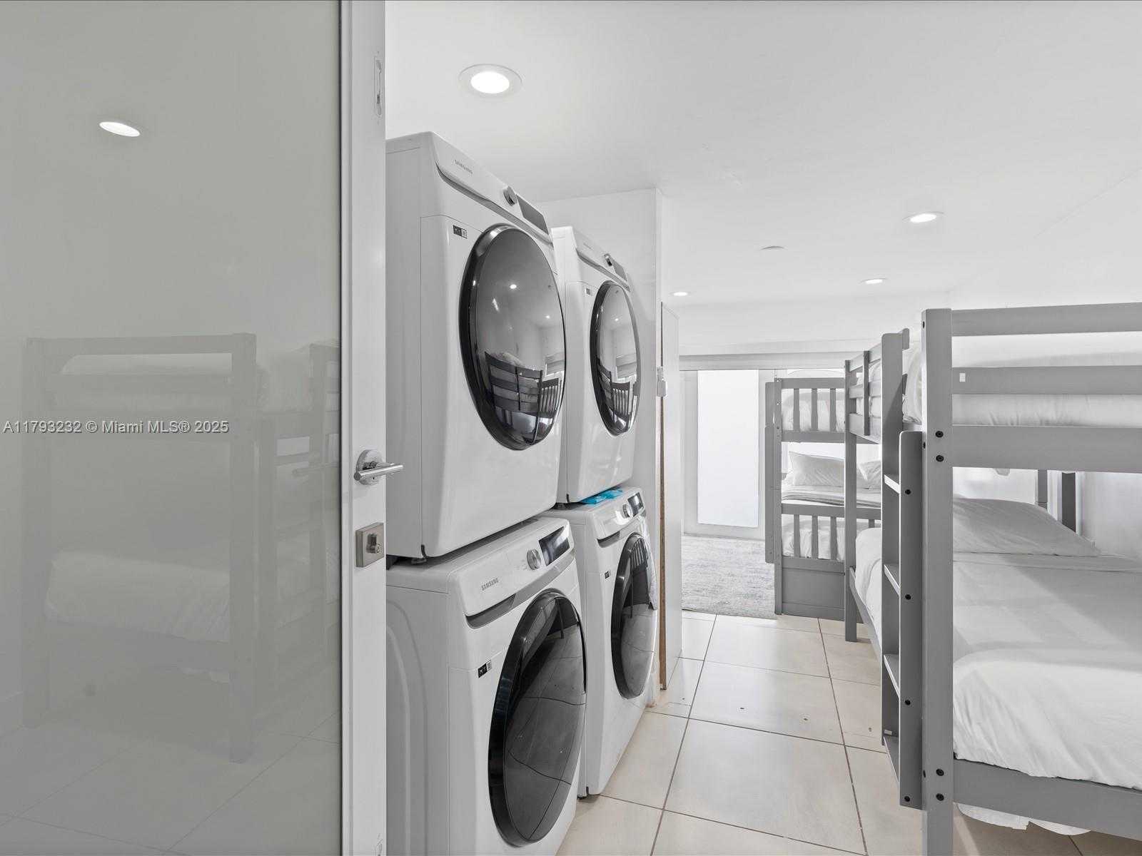 Small Image of 6820 SOUTH WEST 9TH ST, Pembroke Pines Number 20