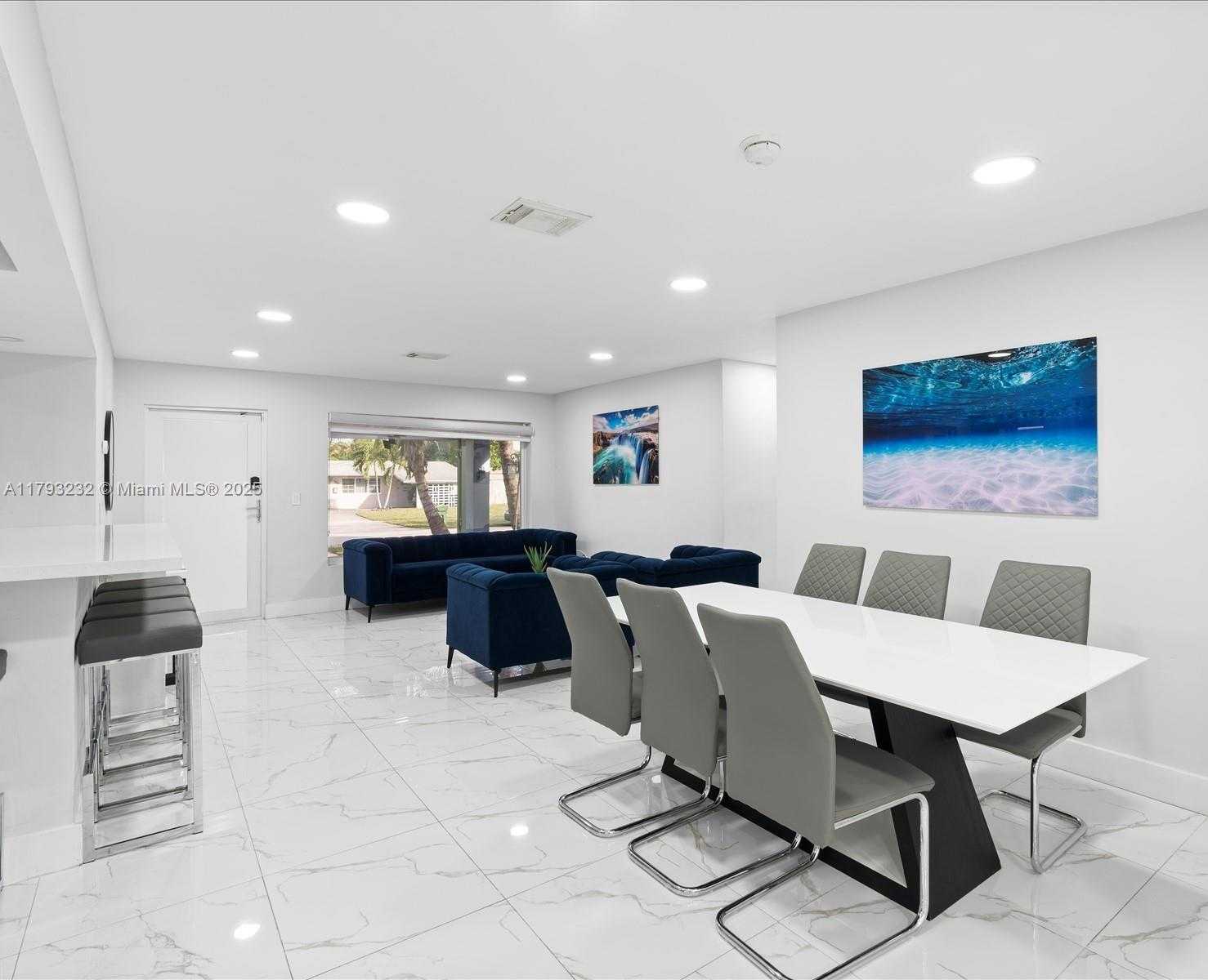 Small Image of 6820 SOUTH WEST 9TH ST, Pembroke Pines Number 6